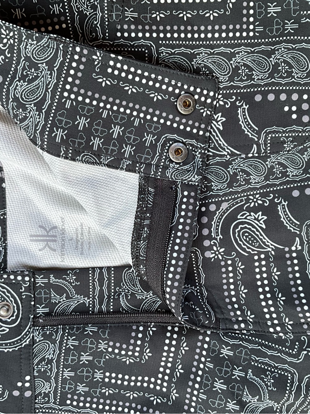 Krimson Klover Black Bandana-Print Sienna 7" Women’s Shorts - Picture 7 of 7